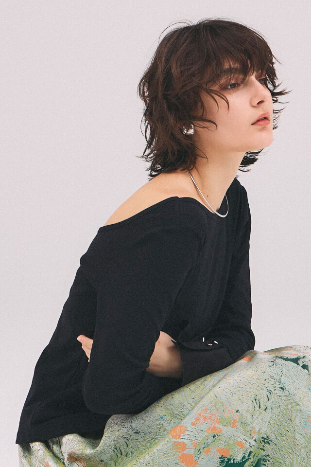 ケーブルニット