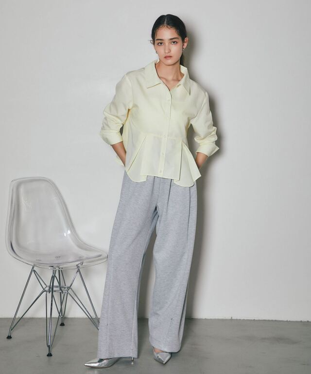 ささおさま専用 ARVELLIA】TUCKED FLARE BLOUSE
