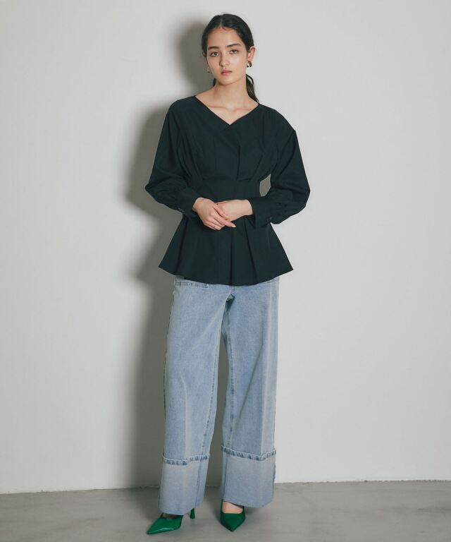 ARVELLIA】FLARE HEM PLEATED SHIRT