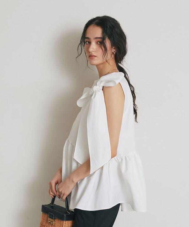 ARVELLIA】SCULPTURAL BOW TOP