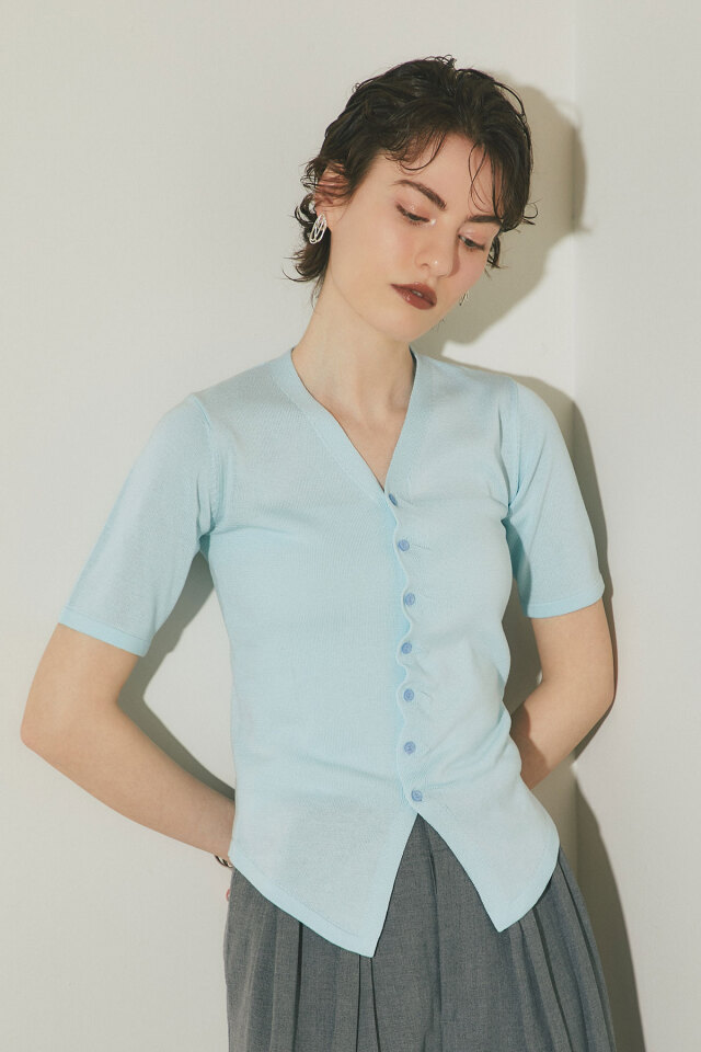 ケーブルニット