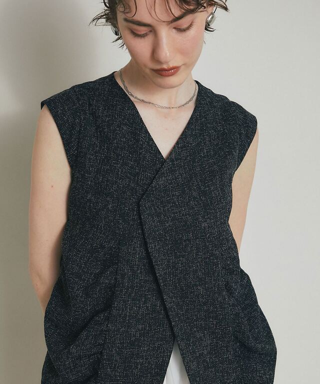 ARVELLIA】 STRUCTURED TWEED TOP