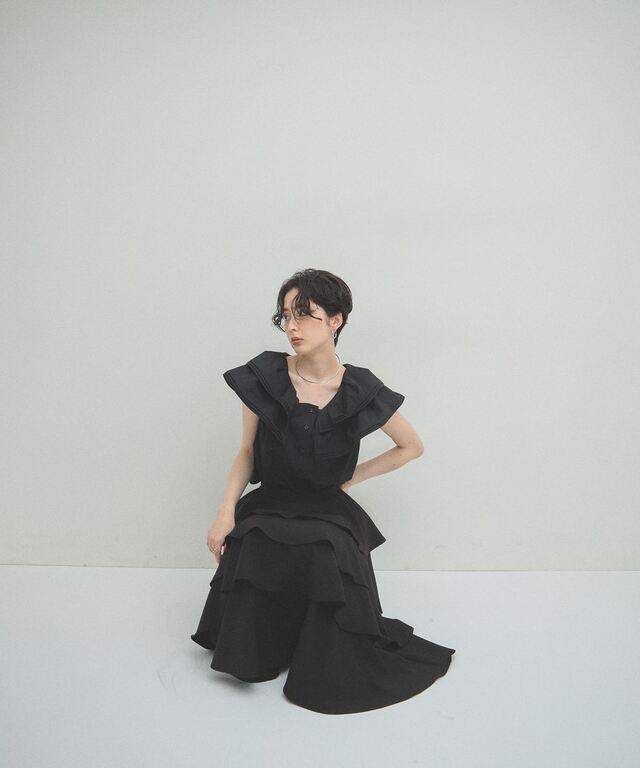 ARVELLIA】TIERED FLARE SKIRT