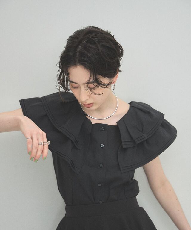 ARVELLIA】PINTUCK RUFFLE BLOUSE