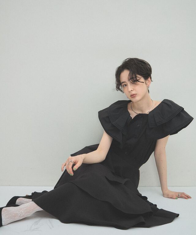 ARVELLIA】PINTUCK RUFFLE BLOUSE