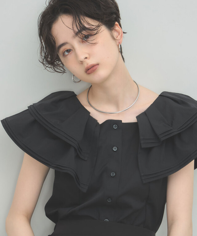 【ARVELLIA】PINTUCK RUFFLE BLOUSE