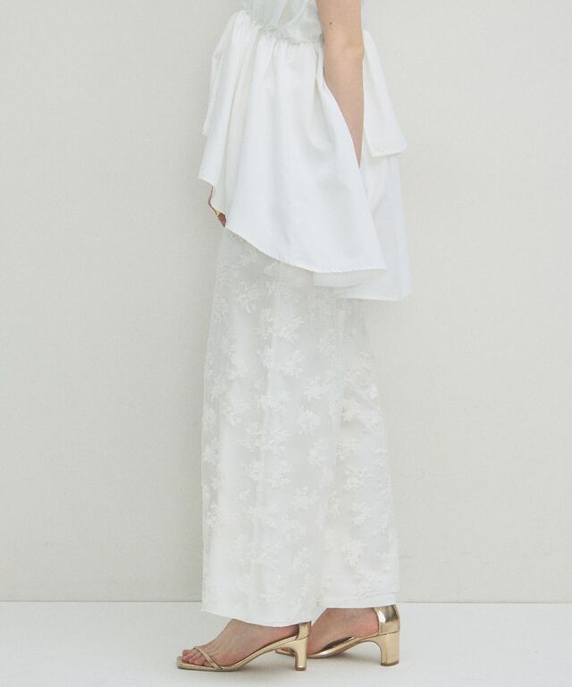 ARVELLIA】FLORAL EMBROIDERY PANTS
