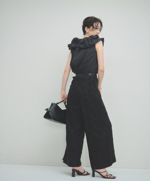 ARVELLIA】FLORAL EMBROIDERY PANTS