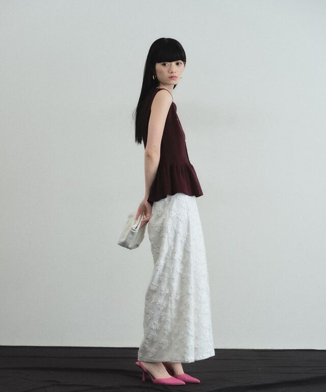 ARVELLIA】LUXE BUTTON PEPLUM KNIT