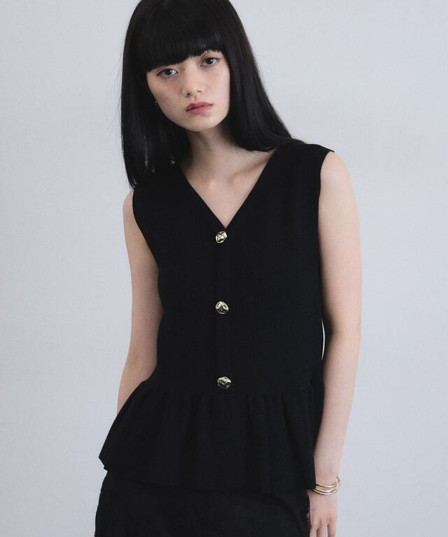 ARVELLIA】LUXE BUTTON PEPLUM KNIT