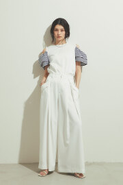 【8/15 SALE再値下げ！】【松木育未さん着用】フラップ付きタックワイドパンツ＊SALE品につき返品/交換/注文確定後の変更キャンセル不可＊