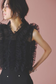 8月30日WEB限定少量再販！【松木育未さん着用】チュールブラウス＊少量の在庫確保による再販売の為、返品/交換は出来かねる場合がございます。予めご了承ください。＊
