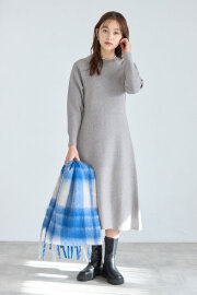 フレアニットワンピース