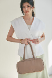 【7/5 SALE再値下げ！】スクエアボストンバッグ＊SALE品につき返品/交換/注文確定後の変更キャンセル不可＊