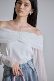 【2026 AUTUMN SALE】チュールレイヤードオフショルトップス＊SALE品につき返品/交換/注文確定後の変更キャンセル不可＊