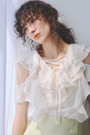 【8/15 SALE再値下げ！】レースアップラッフルブラウス＊SALE品につき返品/交換/注文確定後の変更キャンセル不可＊