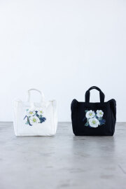 【AW SALE】フラワーアートプリントトートバッグ＊SALE品につき返品/交換/注文確定後の変更キャンセル不可＊
