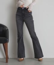 【宮本茉由さんカタログ着用】【美シルエット】ストレッチフレアデニムパンツ