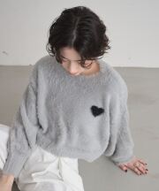 11月24日WEB限定再販！シャギージャガードハートクロップドニット
