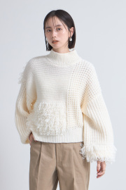 【FINAL SALE】アシメフリンジバルキーニットプルオーバー＊SALE品につき返品/交換/注文確定後の変更キャンセル不可＊