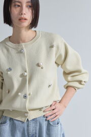 パール×ビジュー付きスポンジニットカーディガン※一部店舗のみ入荷