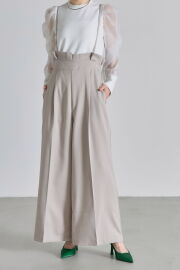 【8/15 SALE再値下げ！】サスペンダー付きセンタープレスパンツ※一部店舗のみ入荷＊SALE品につき返品/交換/注文確定後の変更キャンセル不可＊