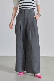 2タックワイドデニムパンツ※一部店舗のみ入荷