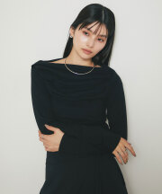 【FINAL SALE】スムース天竺タックオフショルプルオーバー＊SALE品につき返品/交換/注文確定後の変更キャンセル不可＊