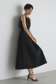 タフタノースリワンピース※一部店舗のみ入荷