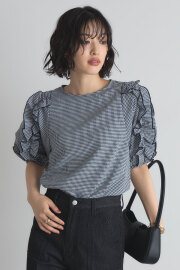 サッカーギンガム袖フリルブラウス※一部店舗のみ入荷