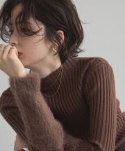 2月10日オフィシャルサイト限定再販！袖ファーリブニットトップス
