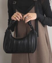 【オフィシャルサイト限定】ワンハンドルプリーツバッグ