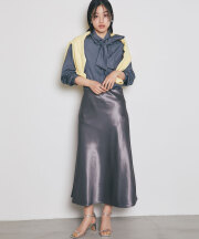 1月30日オフィシャルサイト限定少量再販！サテンセミフレアスカート