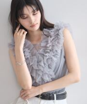 【オフィシャルサイト限定】チュールフリルノースリトップス