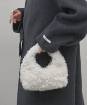 【オフィシャルサイト限定】プードルファーハンドバッグ