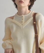 【オフィシャルサイト限定】タンクレイヤード風ショルダーオープンニット