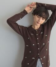 【WEB限定】フラワー刺繍襟付きカーデ
