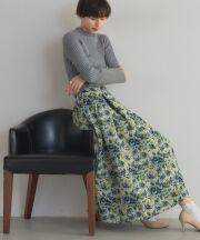 【オフィシャルサイト限定】フラワージャガードタックフレアスカート