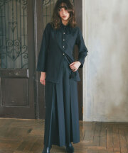 ARVELLIA｜  SHARP EDGE HIGH-WAIST PANTS