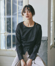 【FINAL SALE】【ARVELLIA】ASYM STRIPE DREAPE TOP＊SALE品につき返品/交換/注文確定後の変更キャンセル不可＊