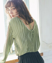 【FINAL SALE】【ARVELLIA】TEXTURED SATIN TOPS＊SALE品につき返品/交換/注文確定後の変更キャンセル不可＊