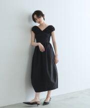 7月再販予定！再入荷リクエスト受付中！【ARVELLIA】RUCHED SLIMーRINE DRESS