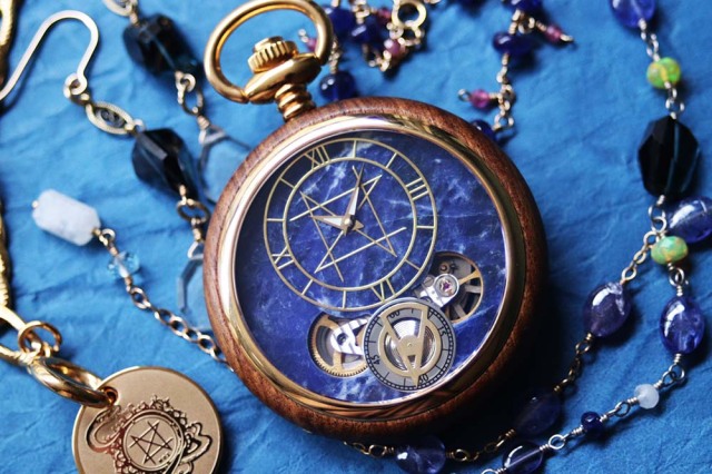 【数量限定】POCKET WATCH MODEL 懐中時計/インペリアルソーダライト 45mm サンダルウッド天然木ケース