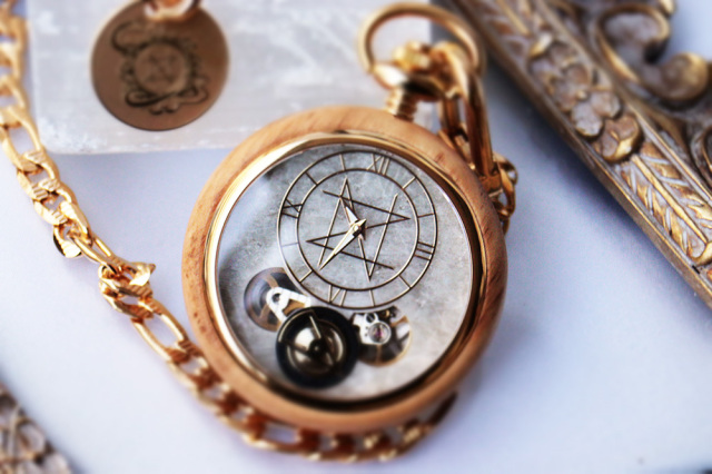 【希少商品】white album2 懐中時計 希少商品】white album2 懐中時計 Yahoo!オークション - 懐中