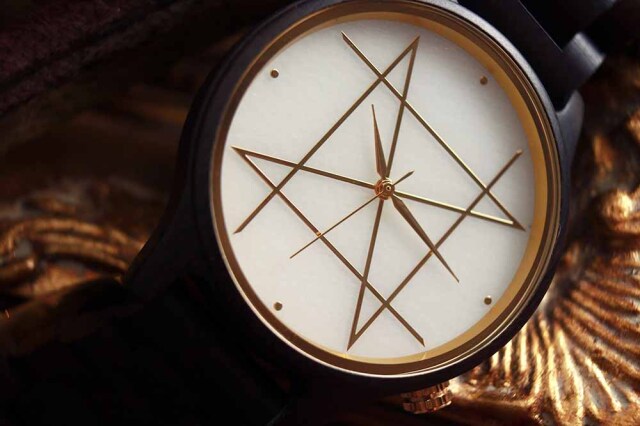 白翡翠エボニー