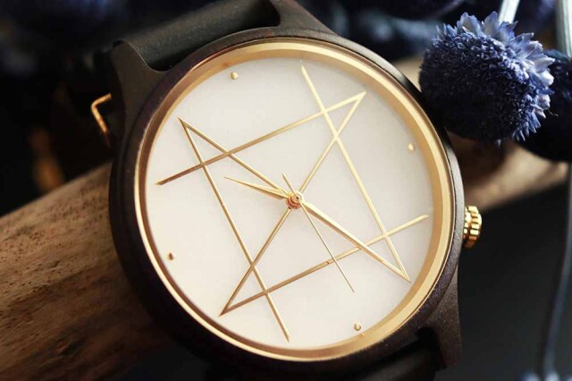 白翡翠エボニー