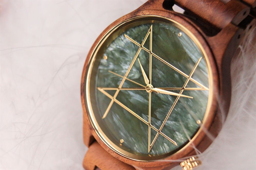 NOZ QUARTZ MODEL セラフィナイト 42mm Quartz Model / Seraphinite Natural Acacia Band NOZ natural