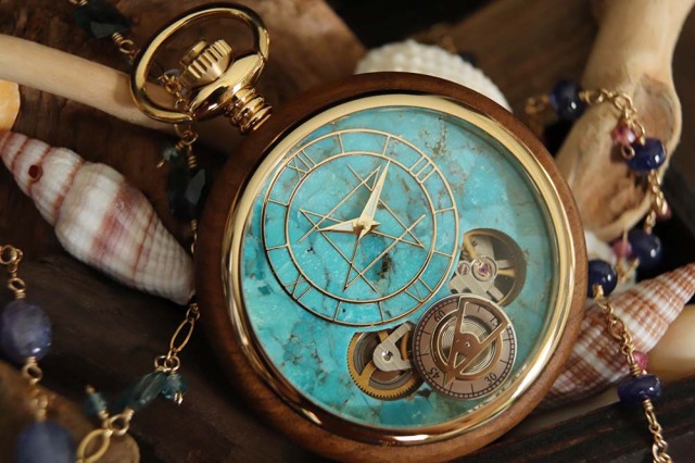 Pocket Watch Model / Turquoise  Natural Sandalwood Case