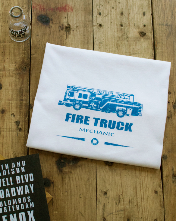 【アートファブリック】FIRE TRUCK(ベース:クラシック天竺)