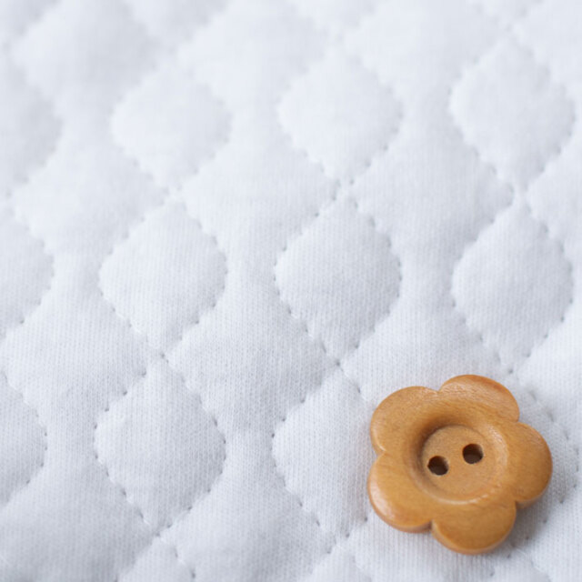 ☆訳あり☆【ニット】スムースニット片面キルト加工（オフホワイト）オーダーカット